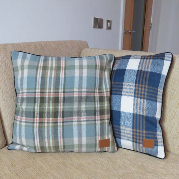 Green Tweed Cushion Cover