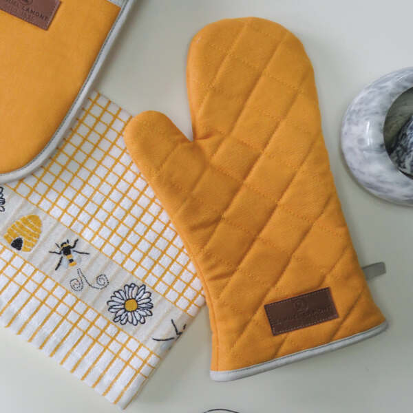 Honey Canvas Gauntlet
