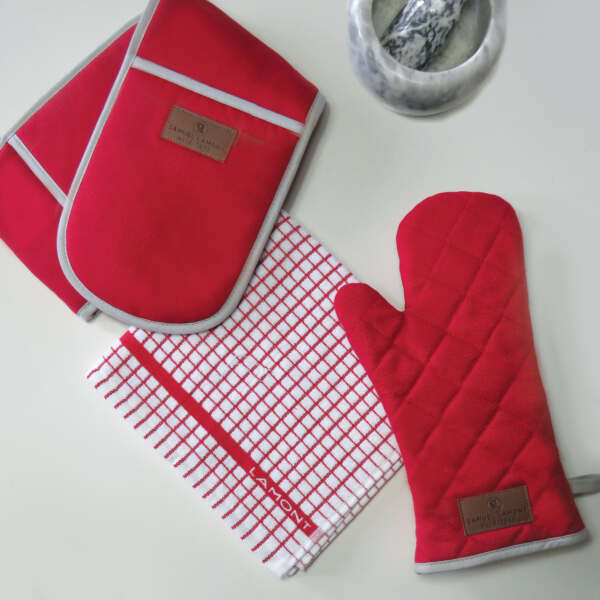 Irish Kitchen Pot Holder and Gloves Set